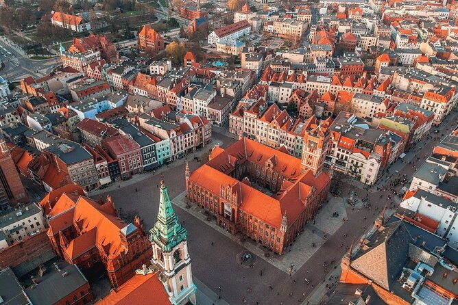 private-walking-city-tour-in-torun