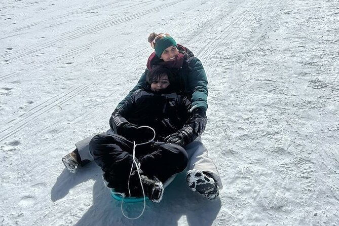 private-winter-tour-sledding-in-rocky-mountain-national-park