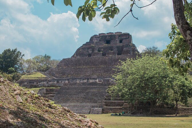 private-xunantunich-maya-temple-barton-creek-cave
