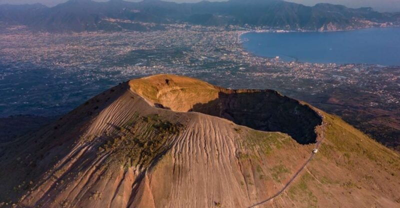 round-trip-to-vesuvius-national-park-from-ercolano