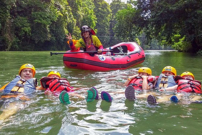 safari-float-in-the-sarapiqui-river