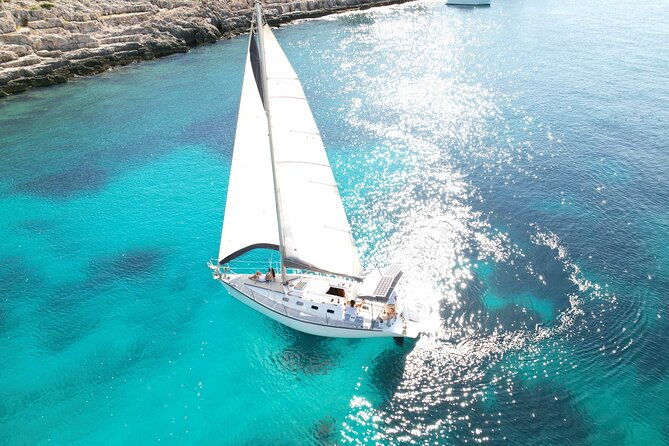 sailing-tour-with-snorkeling-in-hvar-pakleni-islands