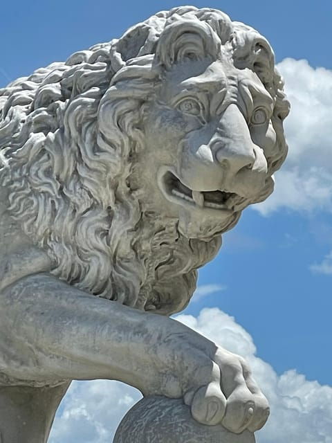 saint-augustine-outdoor-art-tour-by-electric-golf-cart