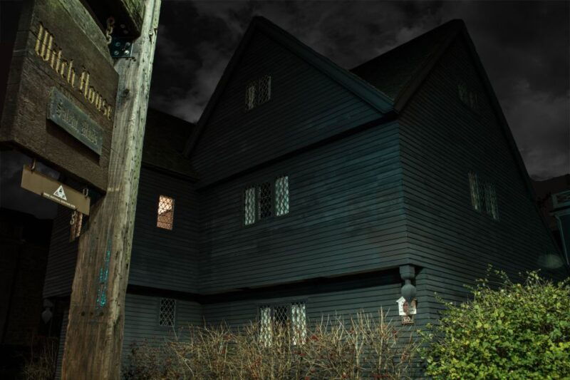 salem-ghosts-witches-warlocks-guided-walking-tour