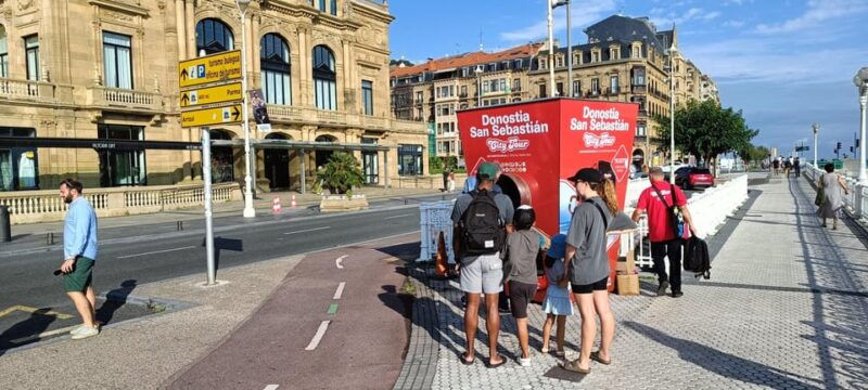 san-sebastian-hop-on-hop-off-city-tour-bus