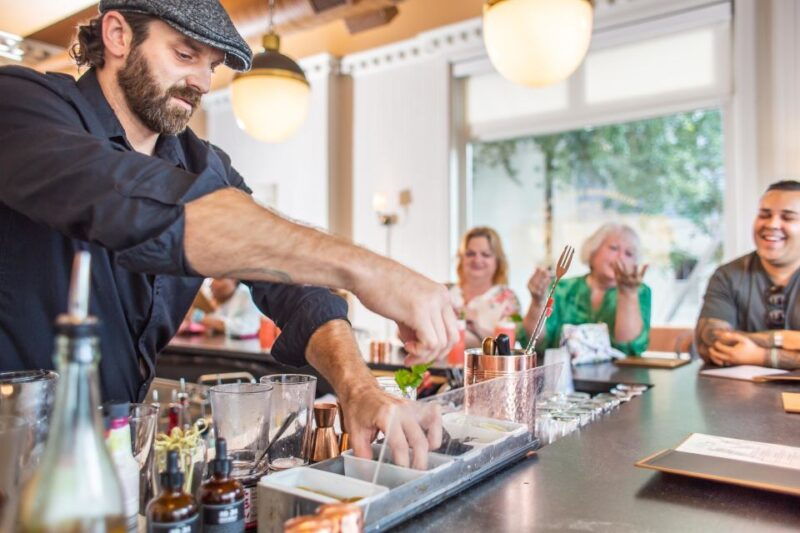 savannah-local-favorites-walking-food-tour