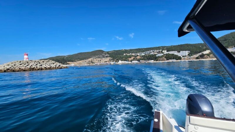 sesimbra-rote-of-wonders-private-boat-tour-along-the-cost