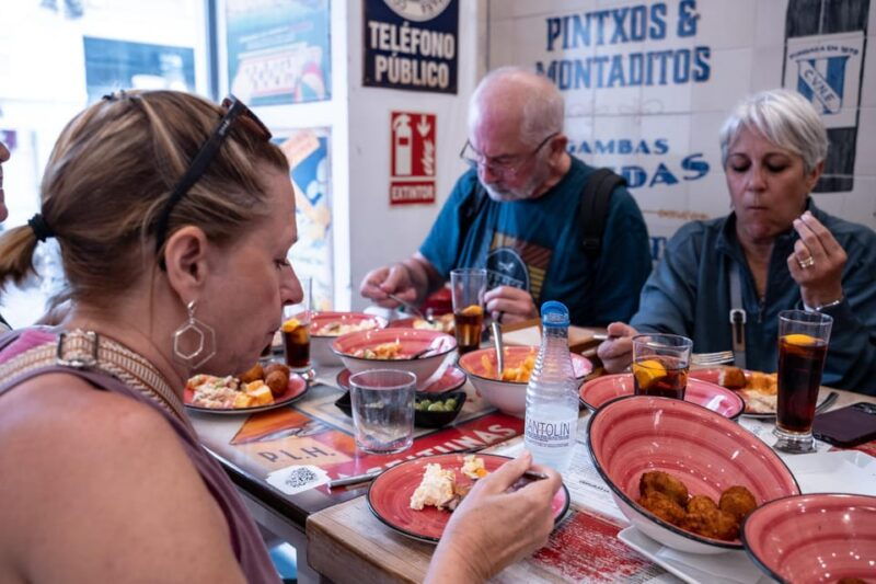 seville-adventure-historic-walking-tour-traditional-tapas