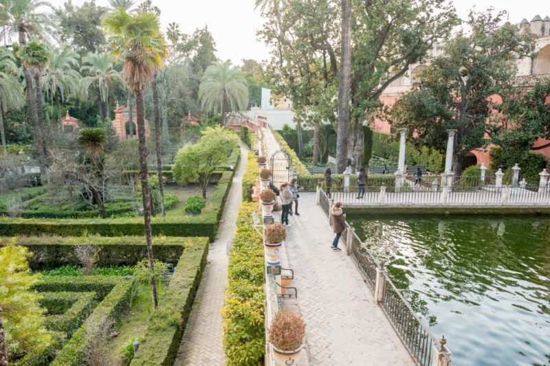 seville-alcazar-guided-tour-with-entrance