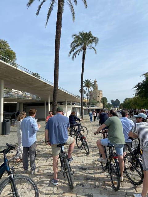 seville-highlights-city-bike-or-e-bike-tour