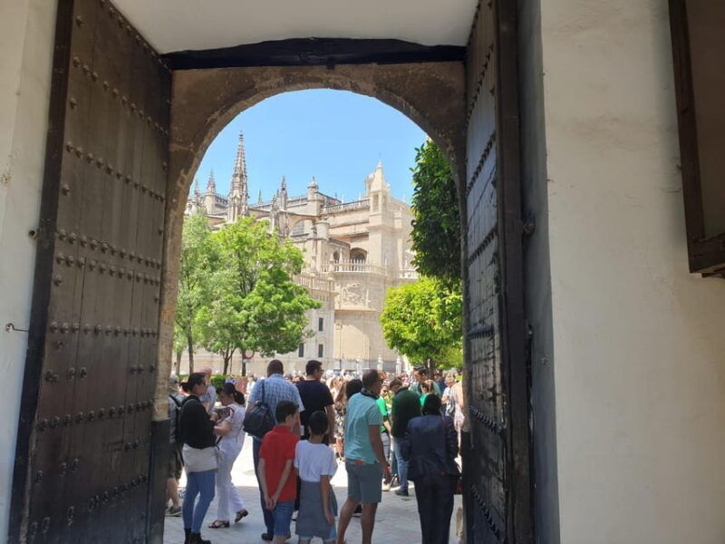 seville-private-tour-the-true-heart-of-andalusia-from-faro