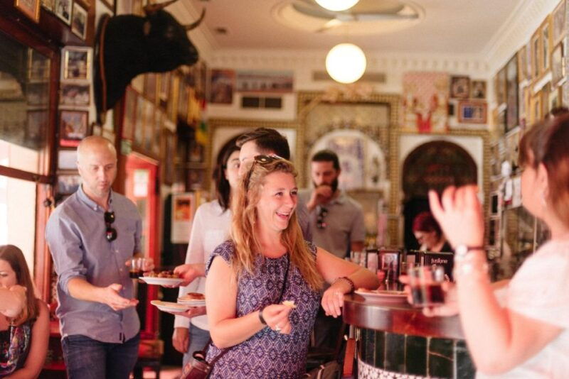 seville-triana-neighborhood-evening-tapas-tour