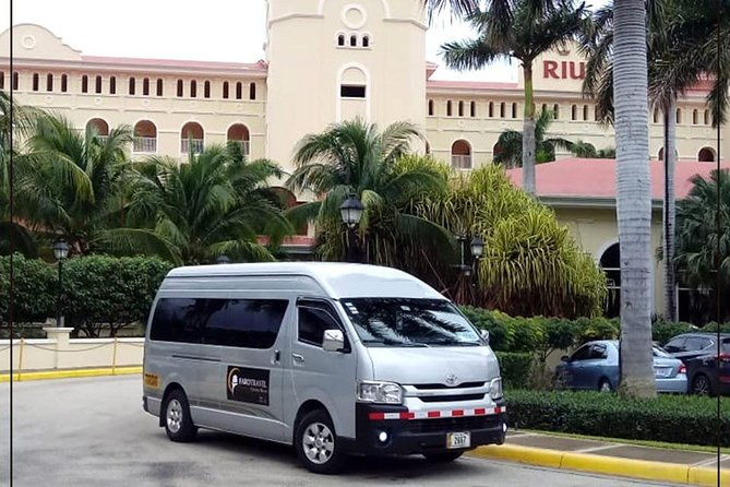 shared-shuttle-from-tamarindo-to-monteverde