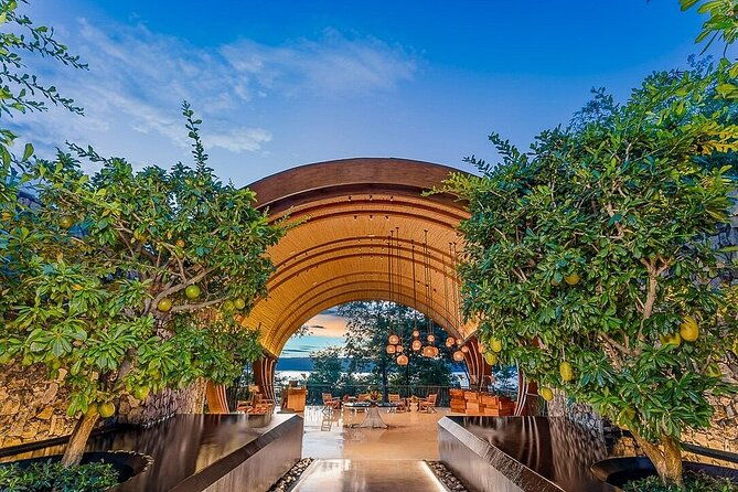 shuttle-from-liberia-airport-to-andaz-papagayo-resort-costa-rica