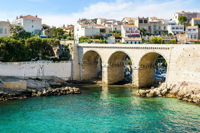 sightseeing-tour-with-a-private-driver-of-marseille