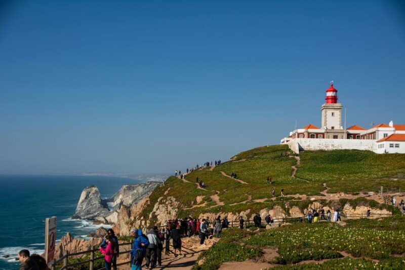 sintra-tour-including-cabo-da-roca-azenhas-do-mar-cascais