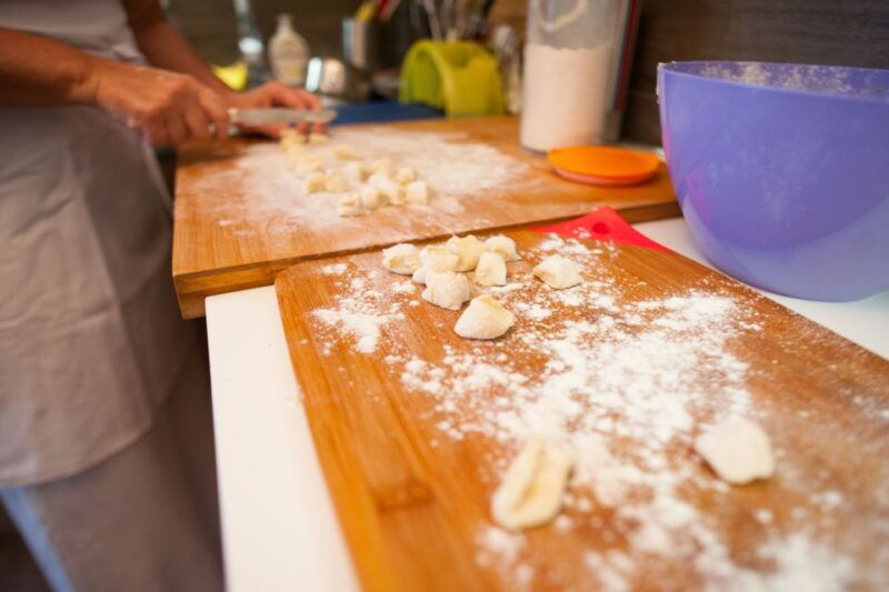 siracusa-pasta-tiramisu-cooking-class-at-a-locals-home