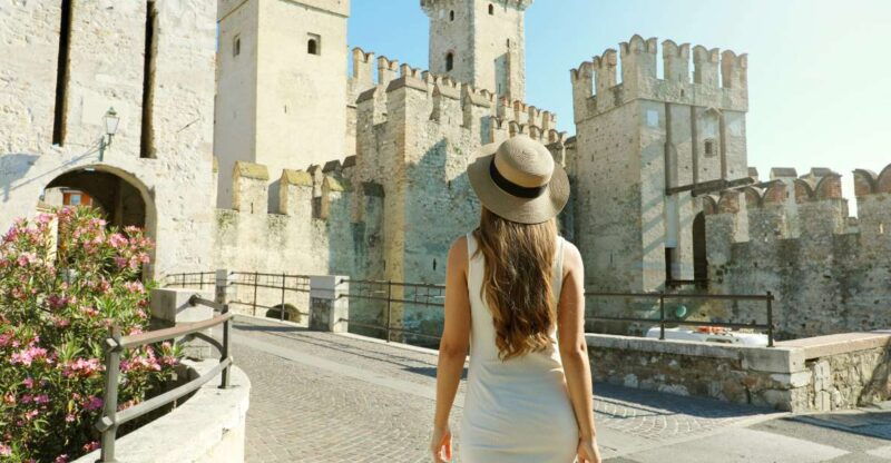 sirmione-walking-and-speedboat-tour