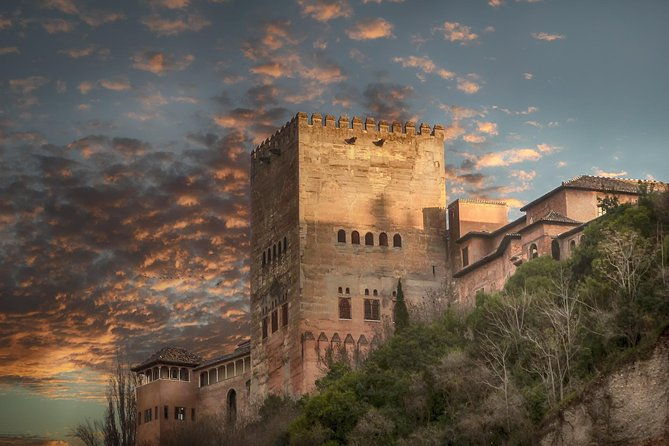 skip-the-line-alhambra-guided-tour