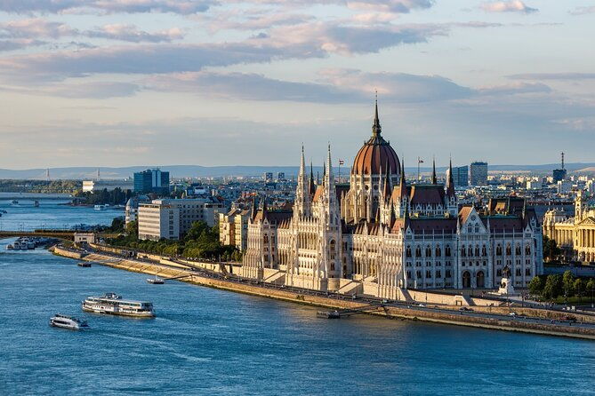 skip-the-line-st-stephen-basilica-budapest-old-town-tour