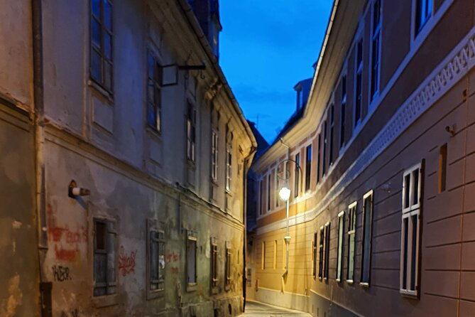 small-group-brasov-crown-city-evening-tour-with-wine