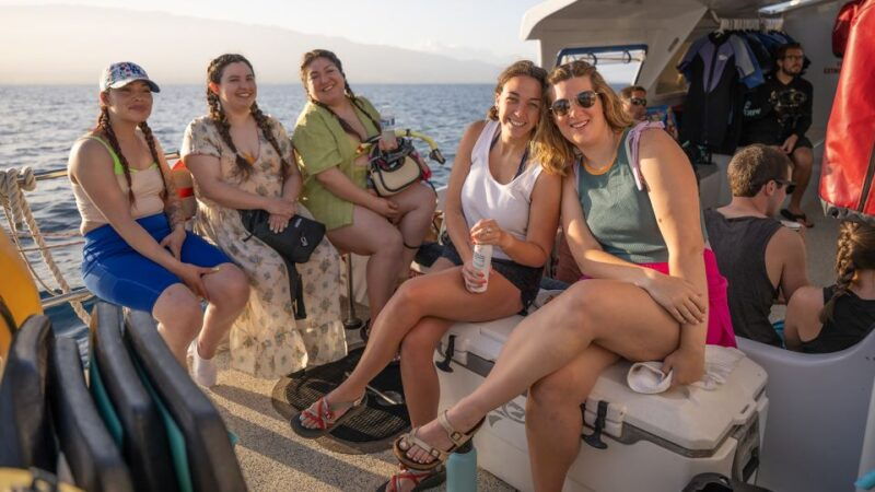 south-maui-molokini-turtle-town-snorkeling-tour-with-meal
