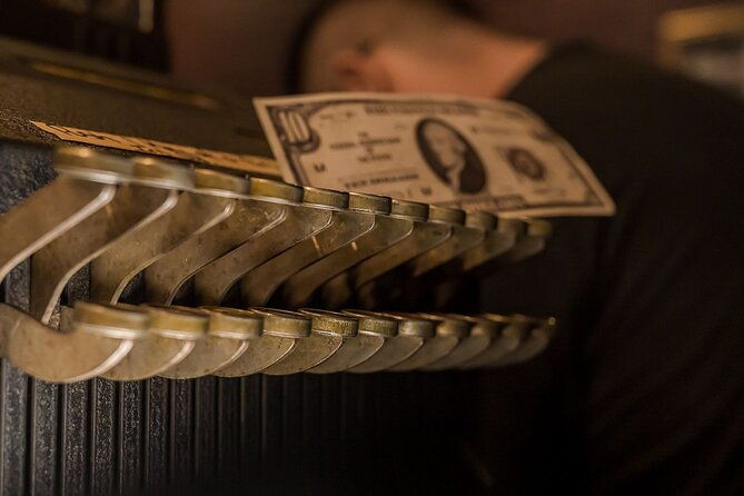 speakeasy-escape-room-experience-in-avondale