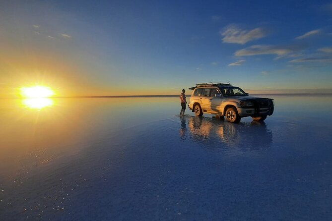 spectacular-sunset-in-uyuni-salt-flats-from-uyuni