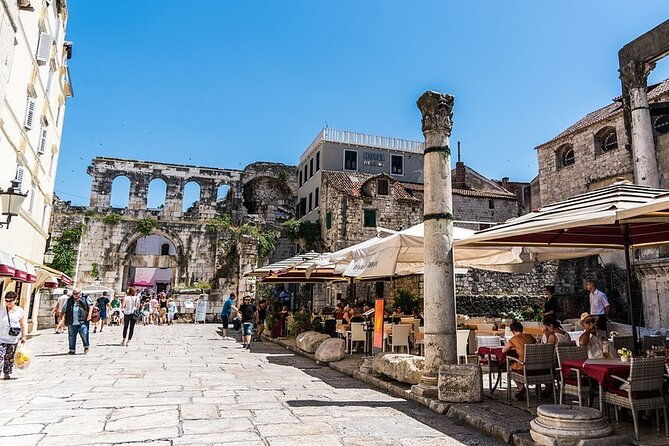 split-old-town-walking-tour-small-group