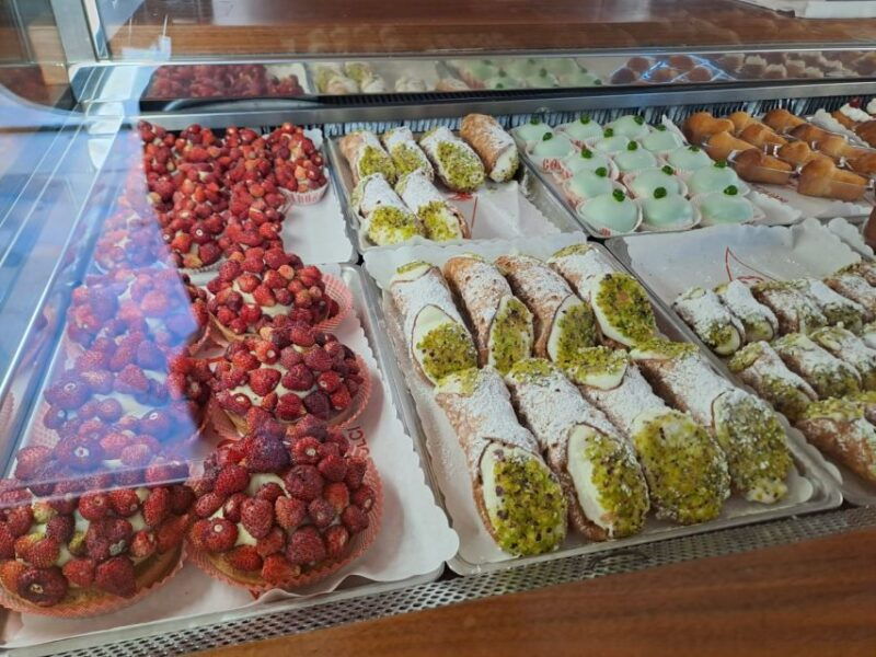 syracuse-street-food-walking-tour-in-ortigia-with-tastings