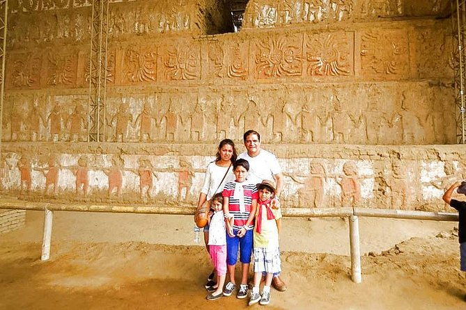 temple-of-the-moon-and-huacas-moche