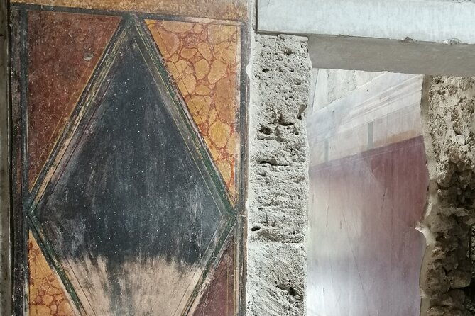 the-beauty-of-pompeii-with-a-private-expert-tour-guide-archaeologist