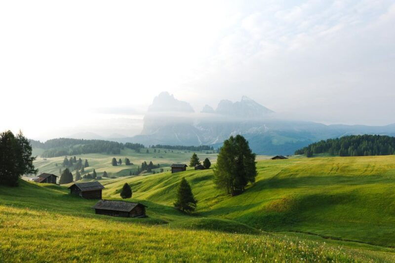 the-beauty-of-the-dolomites-with-a-professional-photographer