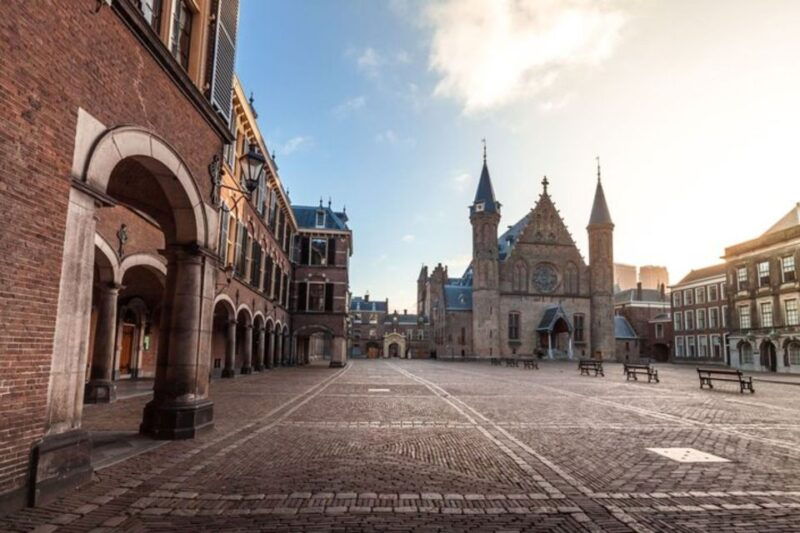 the-hague-private-custom-walking-tour-with-a-local-guide