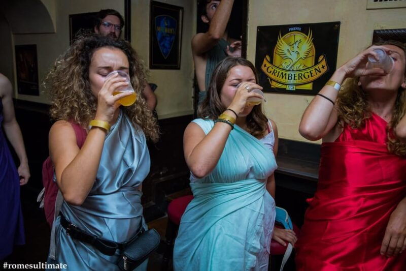 toga-pub-crawl-with-open-bar-party-in-rome