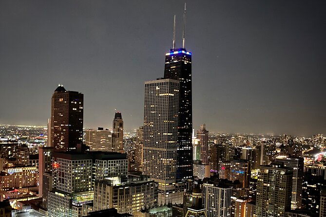 tour-chicago-lgbtq-style-on-and-off-history-bus-tour