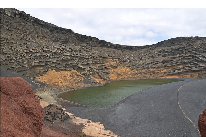 tour-lanzarote-south-with-winery-visit