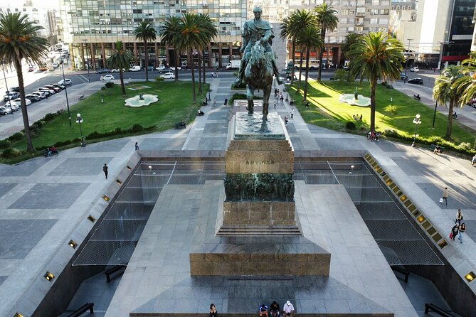 tour-of-montevideo-for-cruiseships-small-groups