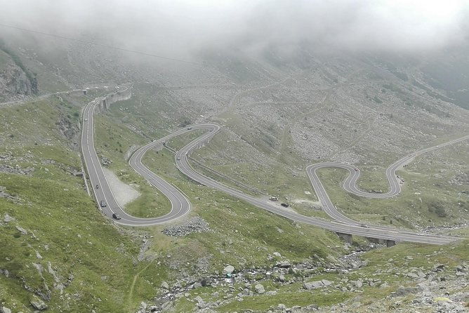 transfagarasan-road-one-day-trip-from-bucharest