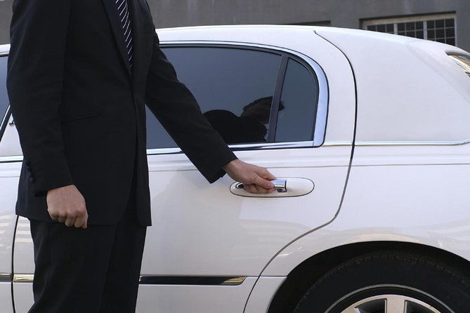 transfer-from-the-airport-to-your-hotel-in-mendoza