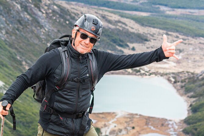 trekking-to-ojo-del-albino-glacier