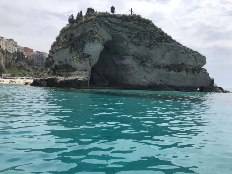 tropea-capo-vaticano-boat-trip-with-snorkeling-drink