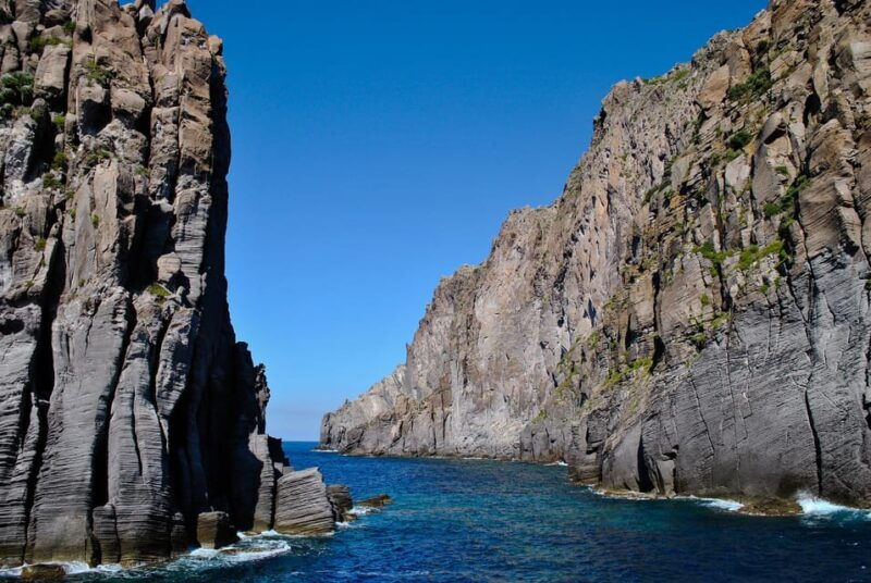 tropea-panarea-and-stromboli-at-night-boat-trip