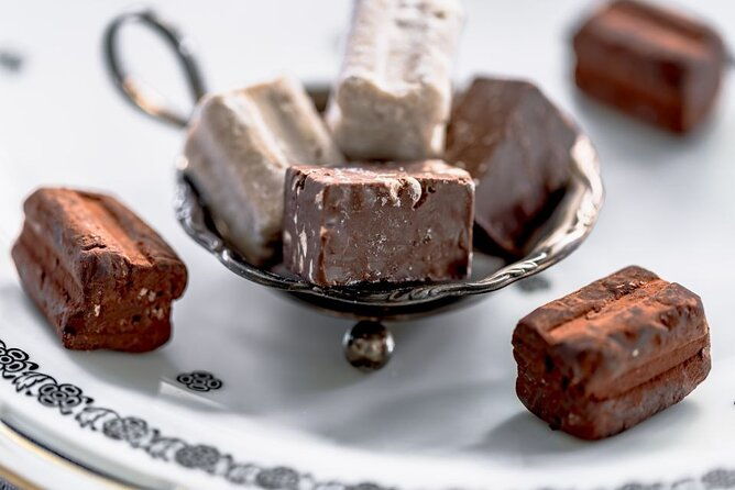 turin-private-walking-tour-and-royal-snack