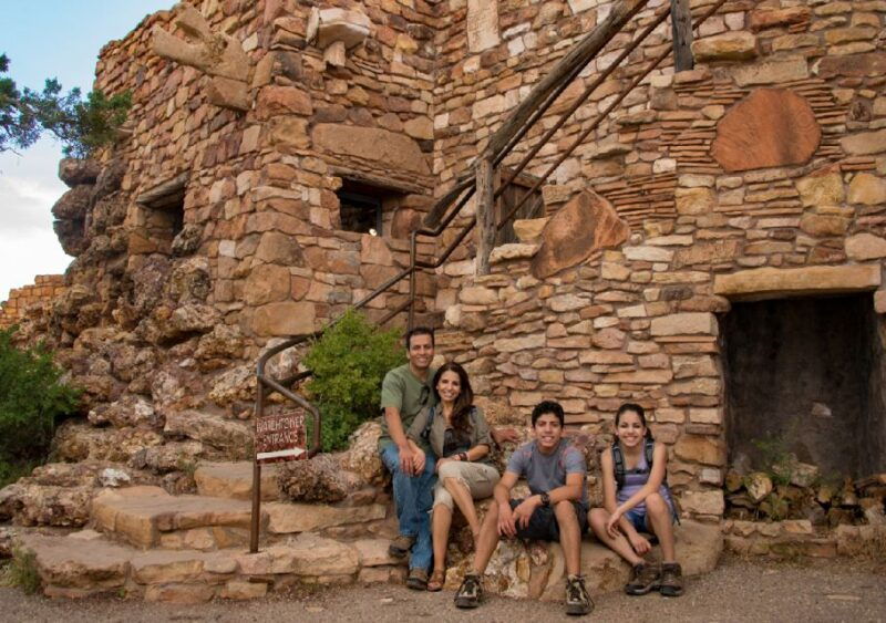 tusayan-grand-canyon-desert-view-south-rim-pink-jeep-tour