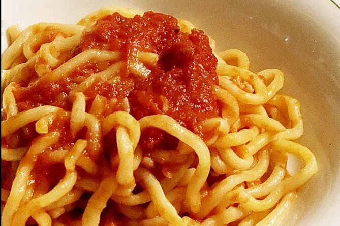 tuscan-dinner-in-a-villa-in-an-ancient-siena-olive-grove