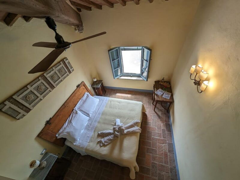 tuscany-podere-spedalone-farmhouse-stay-with-breakfast