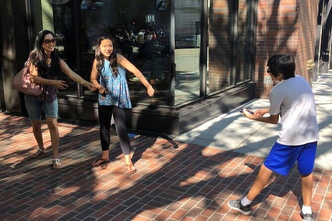 unique-scavenger-hunt-experience-in-portland-by-wacky-walks