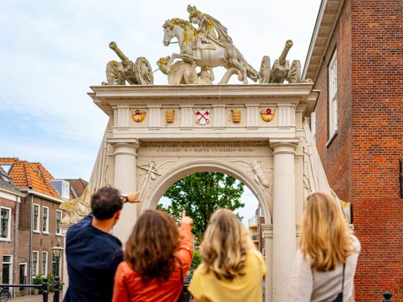 utrecht-central-outside-escape-city-tour-super-fun