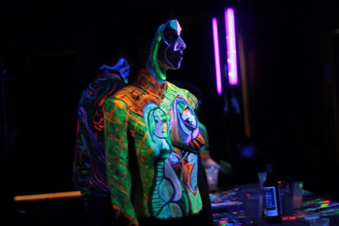uv-body-painting-experience-for-couples-in-brooklyn